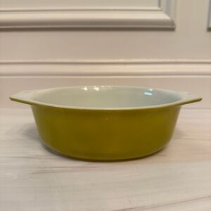 Vintage Pyrex Verde Avocado Green Oval 1.5 qt Bakeware - EUC!